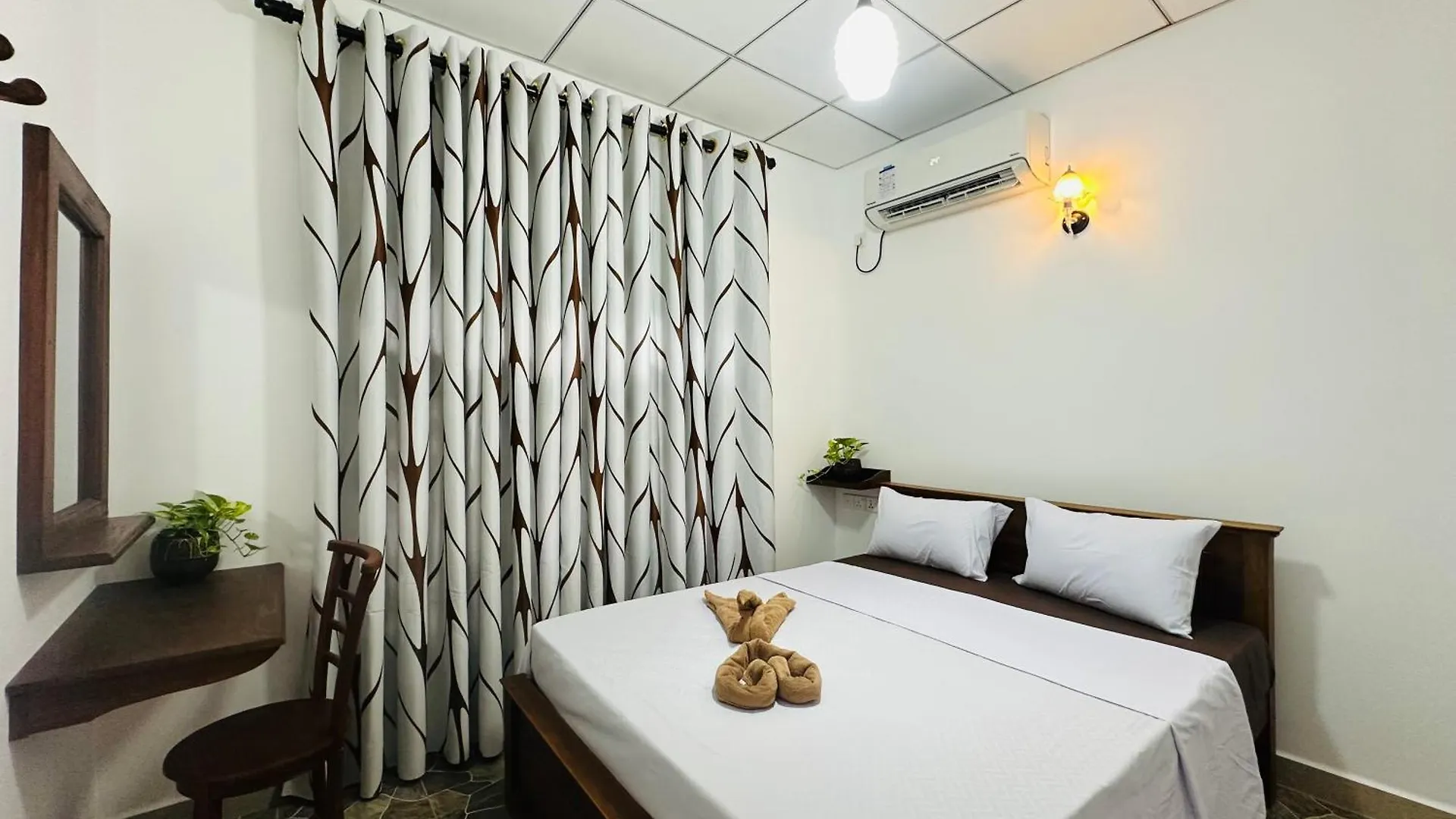 B&B Prem Villa - Near Airport 니곰보